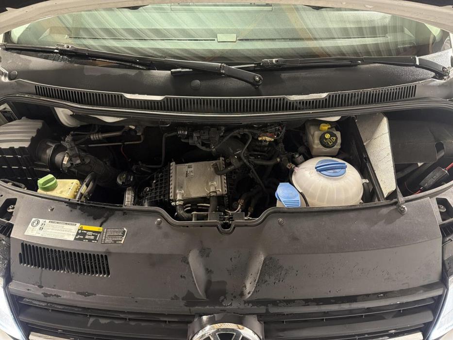 VOLKSWAGEN Transporter 2017