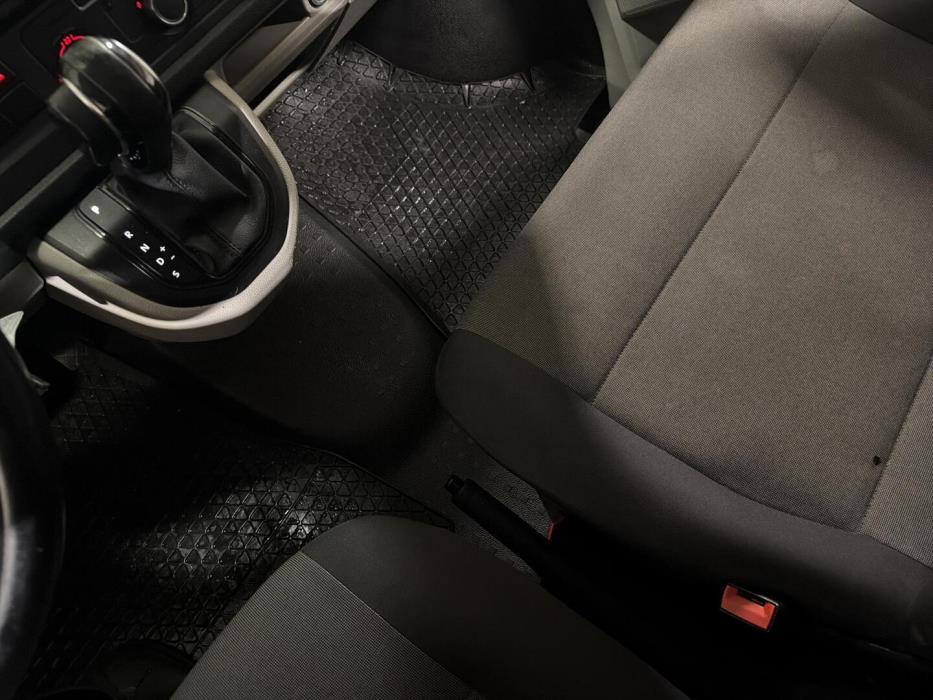 VOLKSWAGEN Transporter 2017
