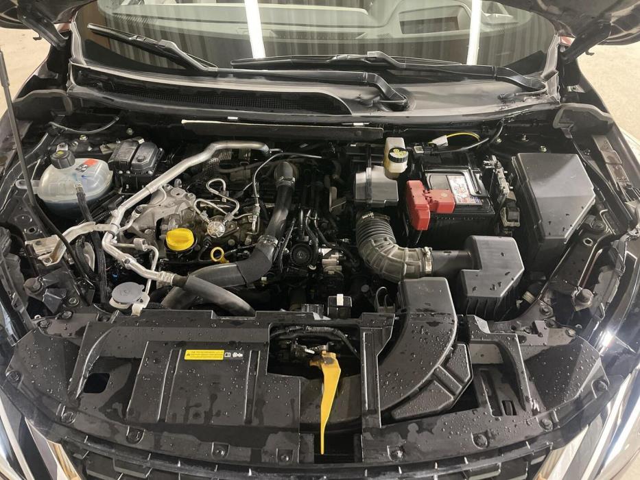 NISSAN Qashqai 2022
