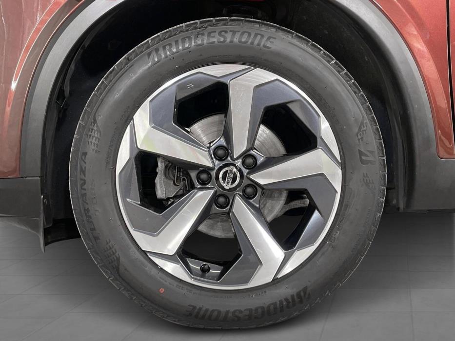 NISSAN Qashqai 2022