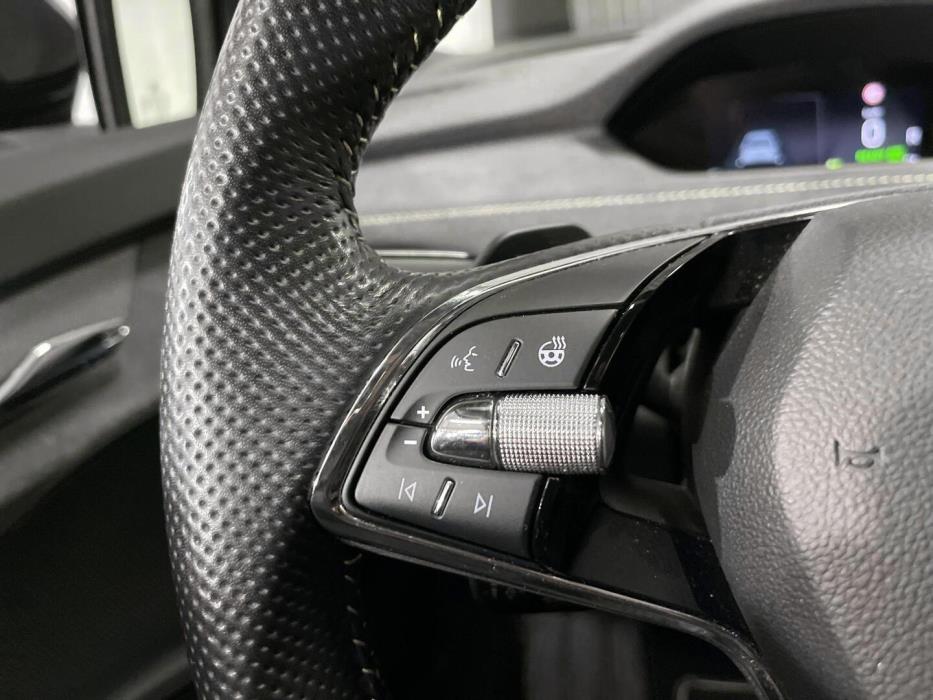 SKODA Enyaq 2023