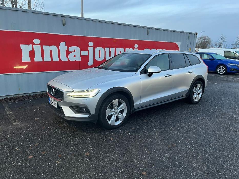 VOLVO V60 CROSS COUNTRY 2020