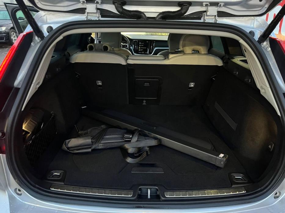 VOLVO V60 CROSS COUNTRY 2020