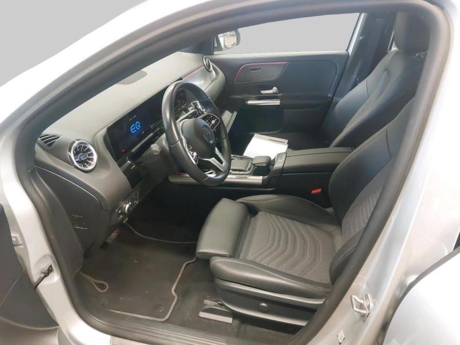 MERCEDES-BENZ EQA 2023