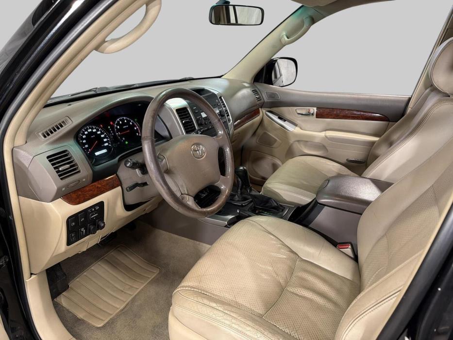 TOYOTA Land Cruiser 2003