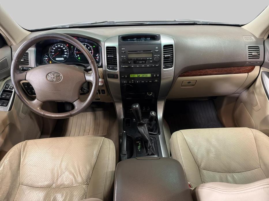 TOYOTA Land Cruiser 2003