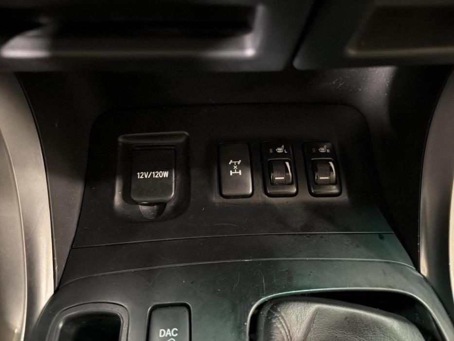 TOYOTA Land Cruiser 2003