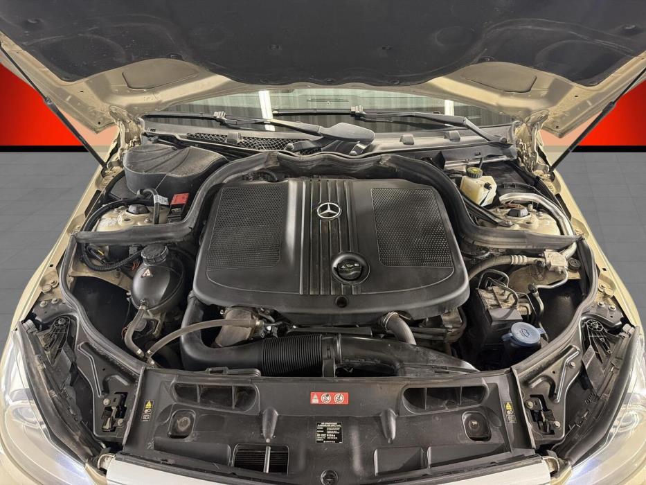 MERCEDES-BENZ C 2011