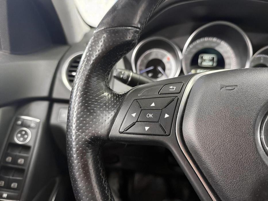 MERCEDES-BENZ C 2011