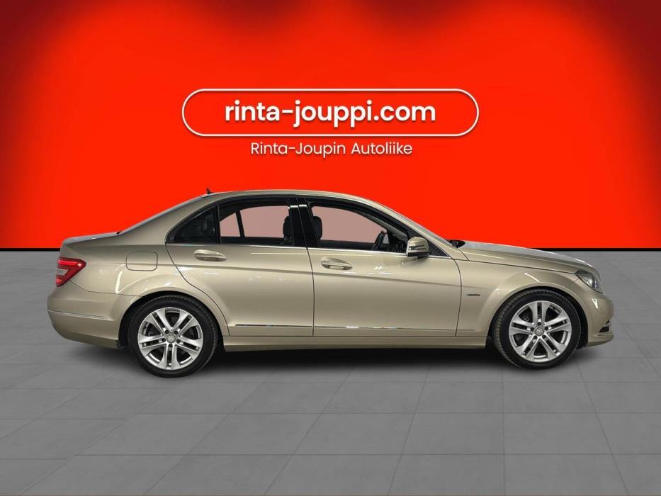 MERCEDES-BENZ C 2011