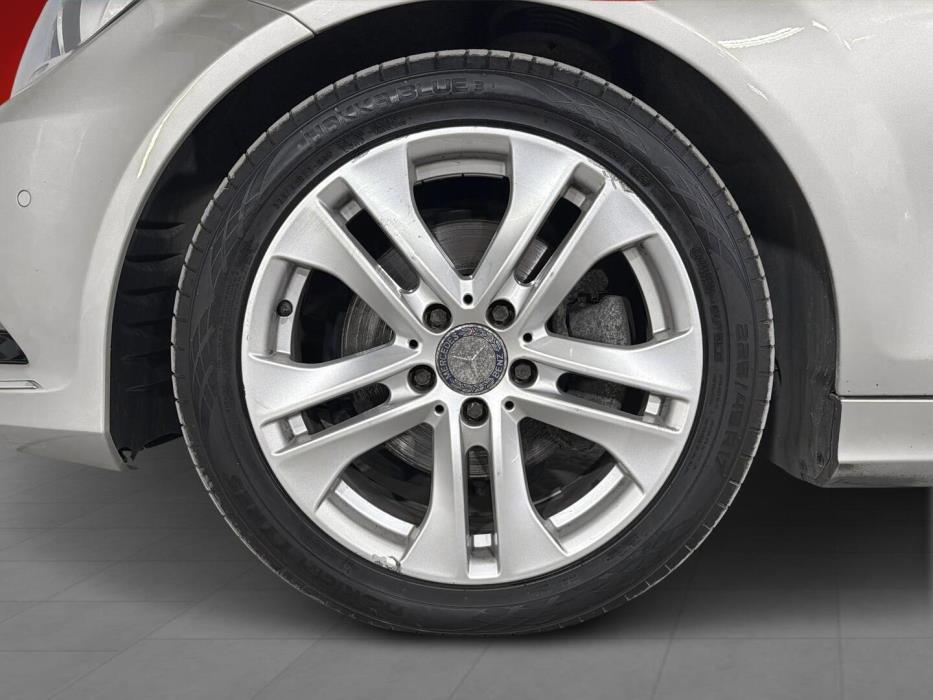 MERCEDES-BENZ C 2011