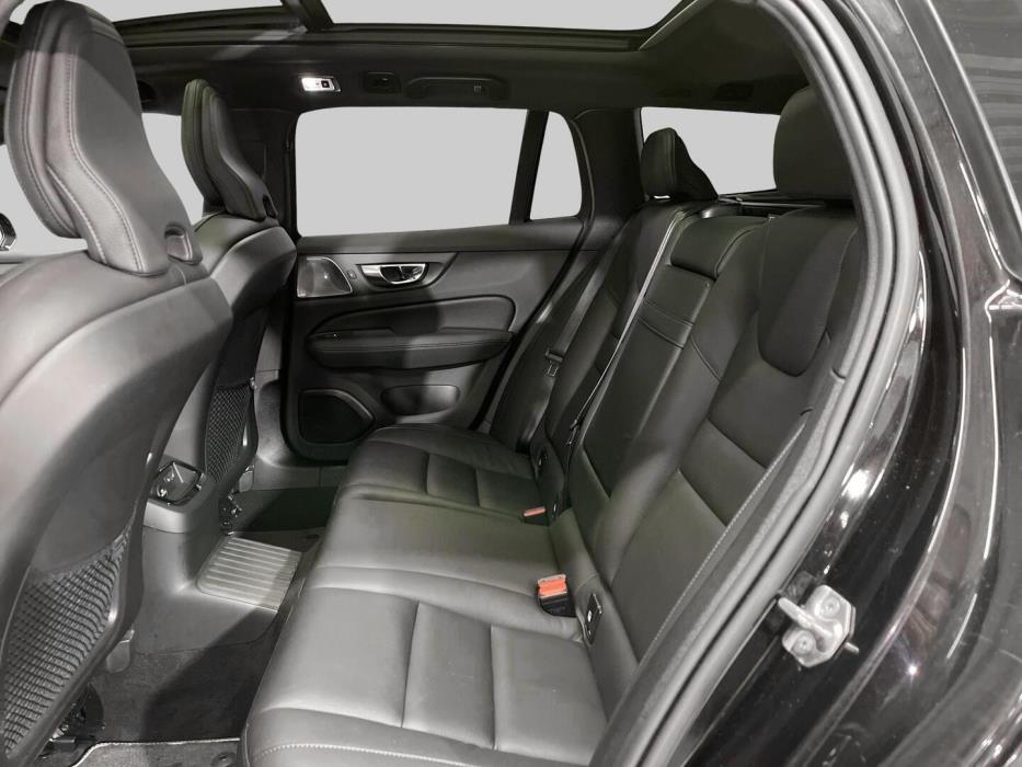 VOLVO V60 2020