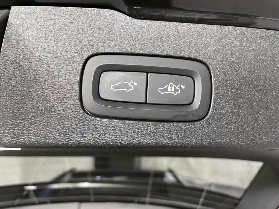 VOLVO V60 2020