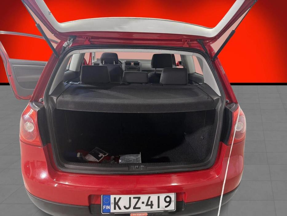 VOLKSWAGEN Golf 2004
