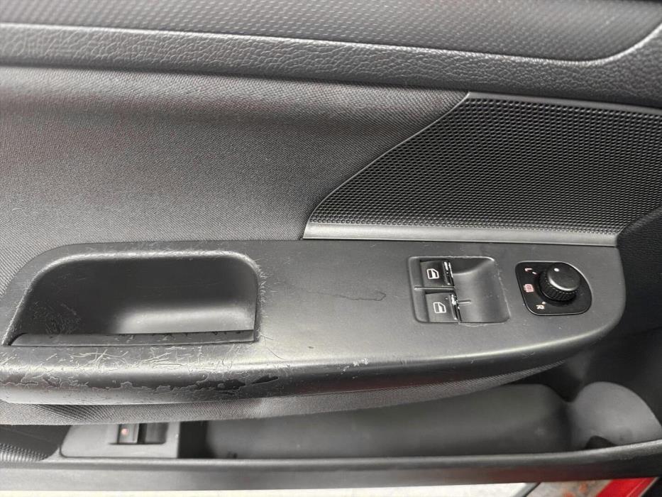 VOLKSWAGEN Golf 2004