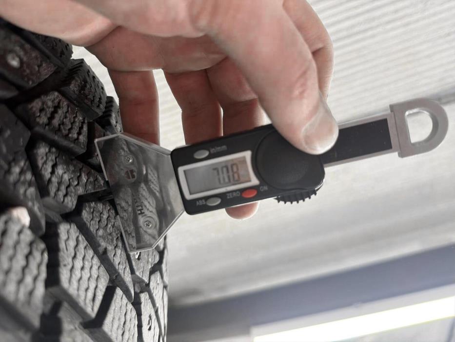 VOLKSWAGEN Golf 2004