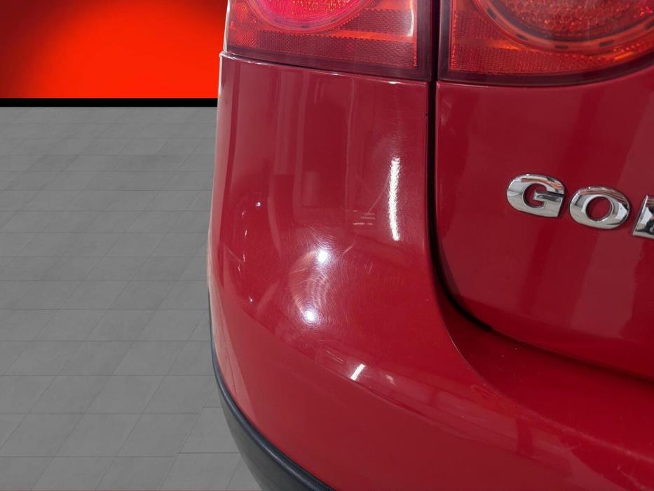 VOLKSWAGEN Golf 2004