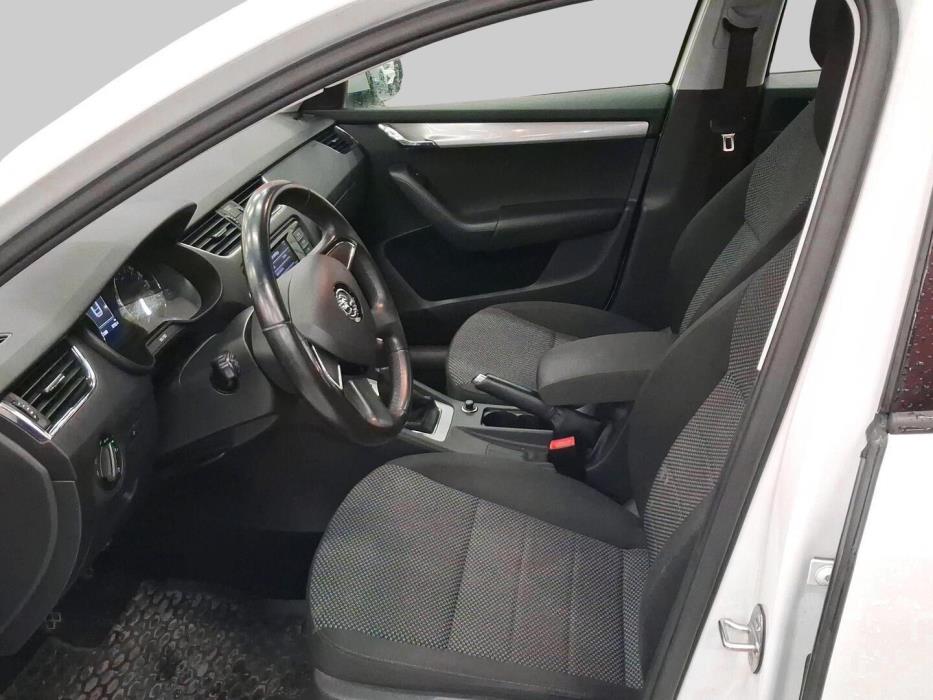 SKODA OCTAVIA 2015