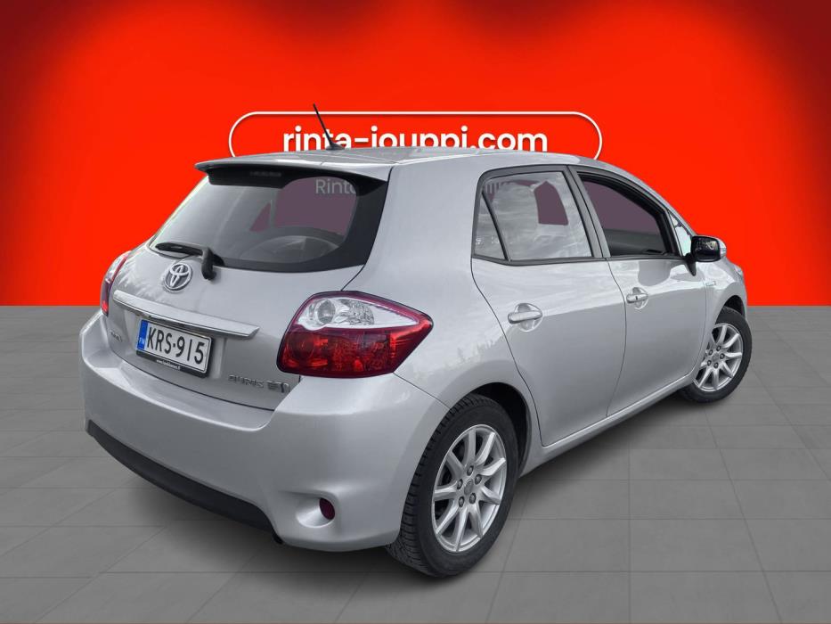 TOYOTA Auris 2012