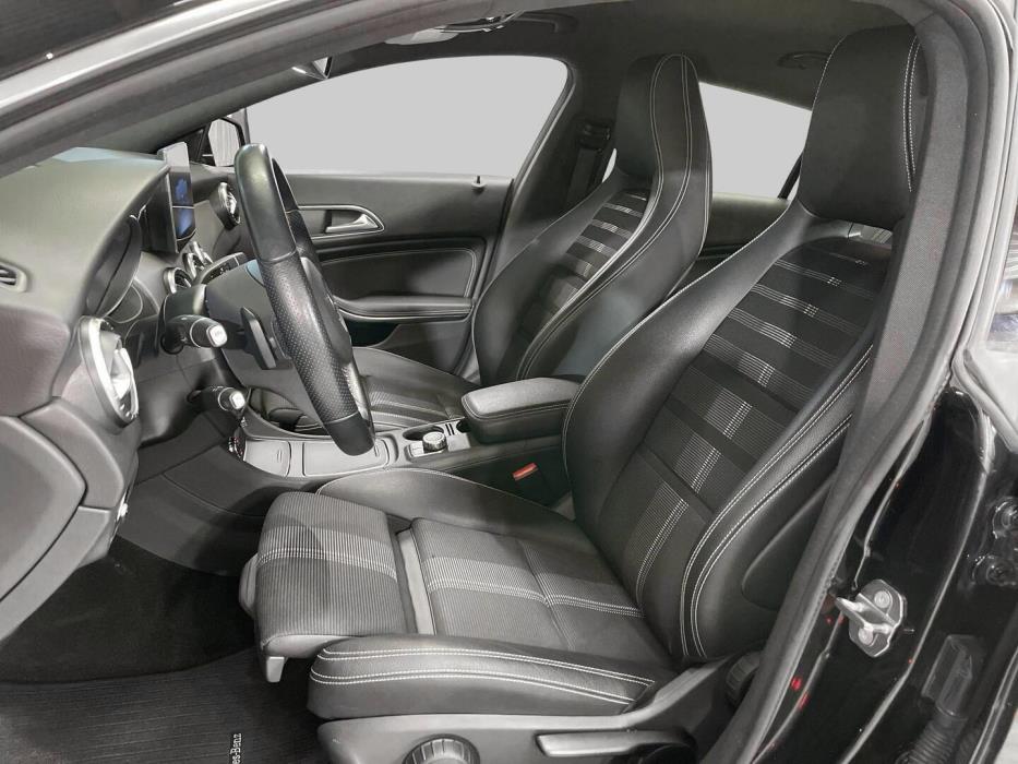 MERCEDES-BENZ CLA 2019