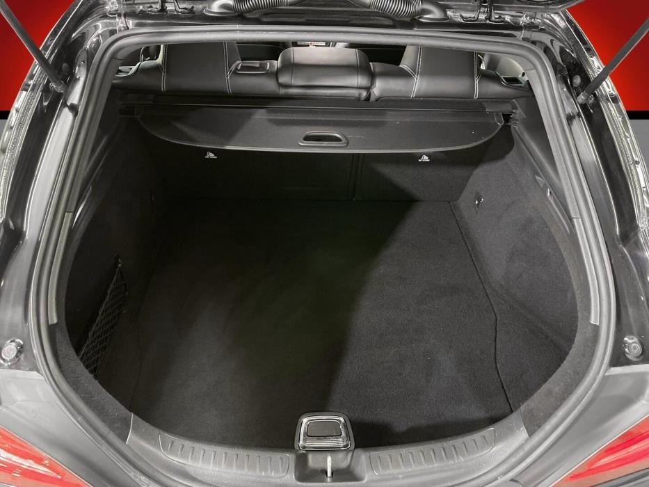 MERCEDES-BENZ CLA 2019