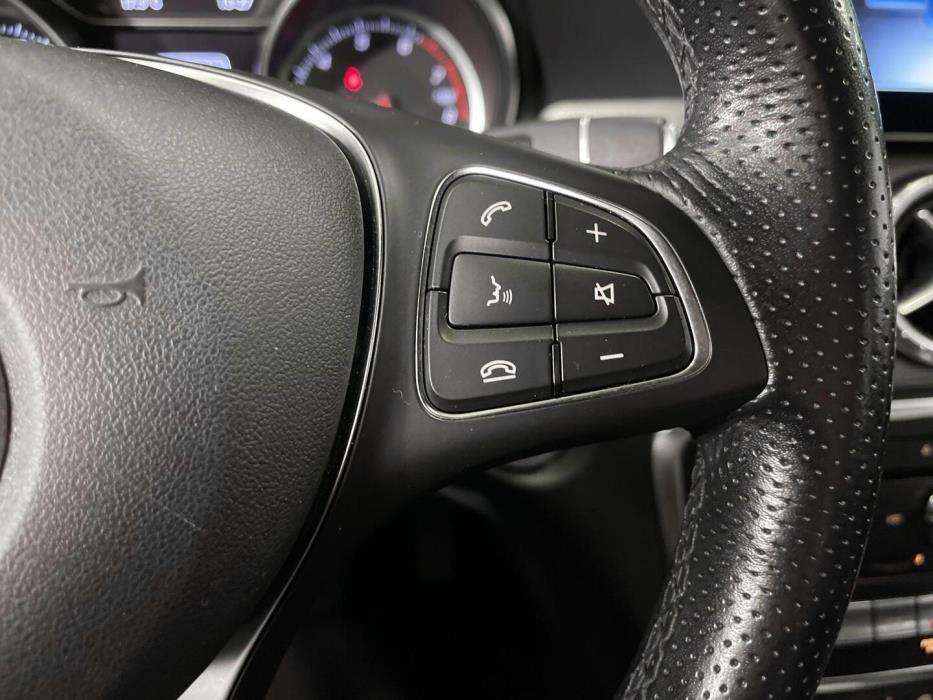 MERCEDES-BENZ CLA 2019