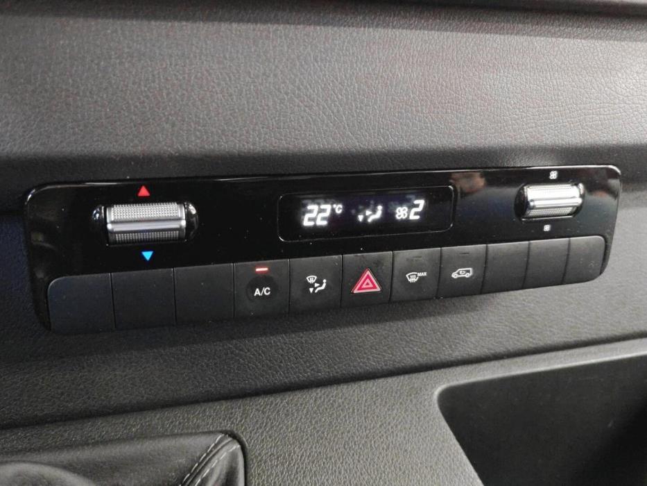 MERCEDES-BENZ Sprinter 2019