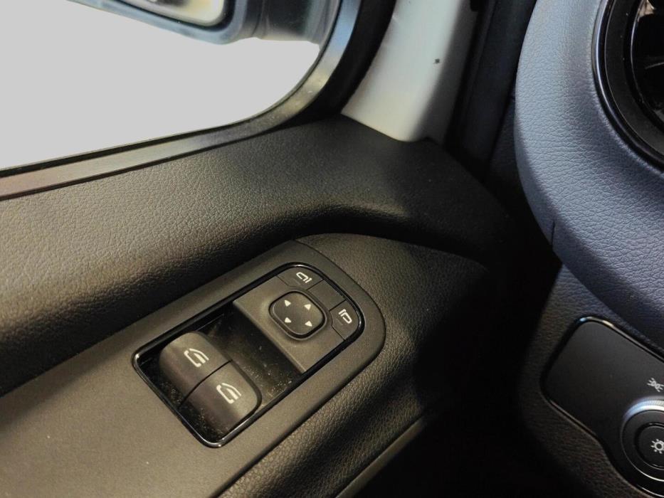 MERCEDES-BENZ Sprinter 2019
