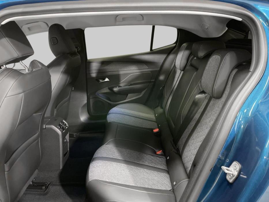 PEUGEOT 408 2025