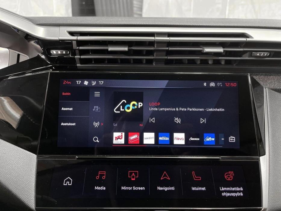 PEUGEOT 408 2025