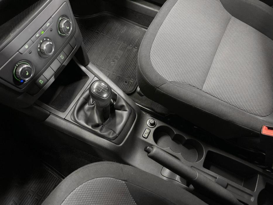 SKODA Yeti 2013