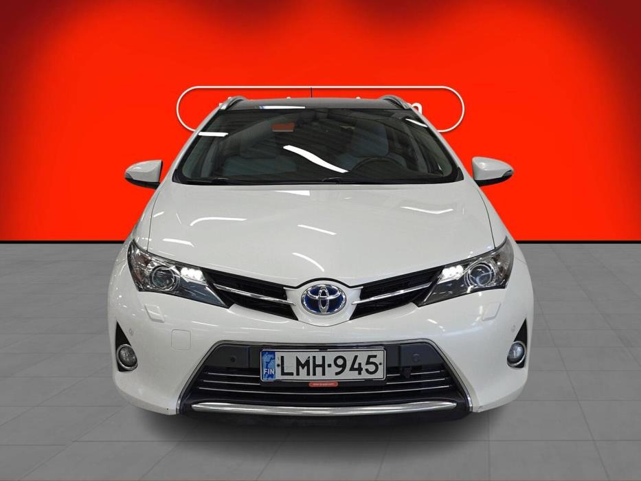 TOYOTA Auris 2013