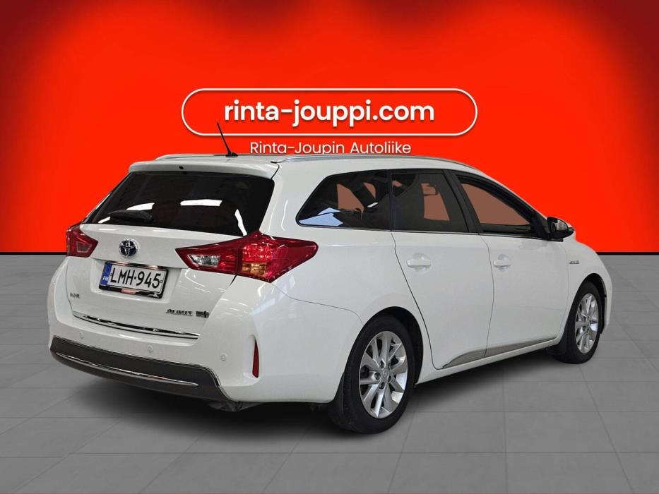 TOYOTA Auris 2013