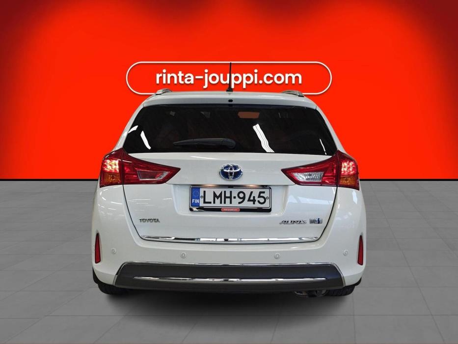 TOYOTA Auris 2013
