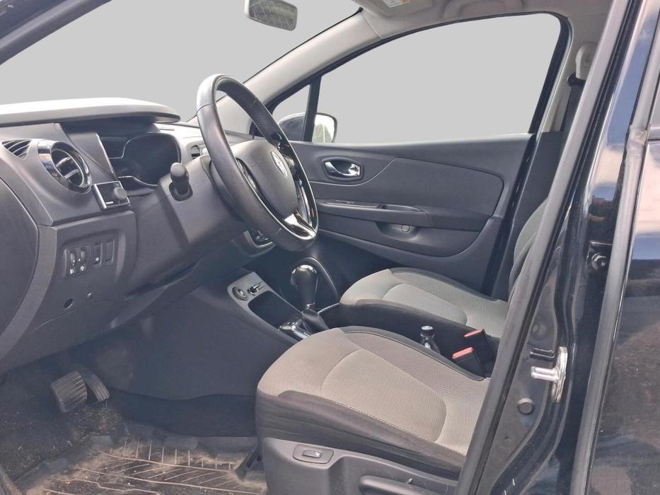 RENAULT Captur 2016