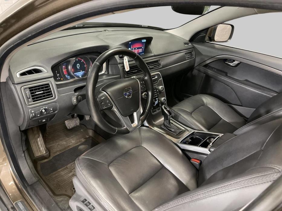 VOLVO XC70 2016