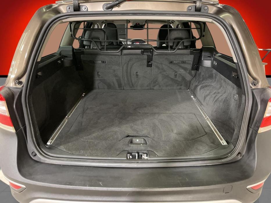 VOLVO XC70 2016