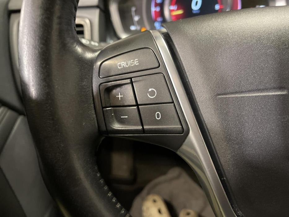 VOLVO XC70 2016