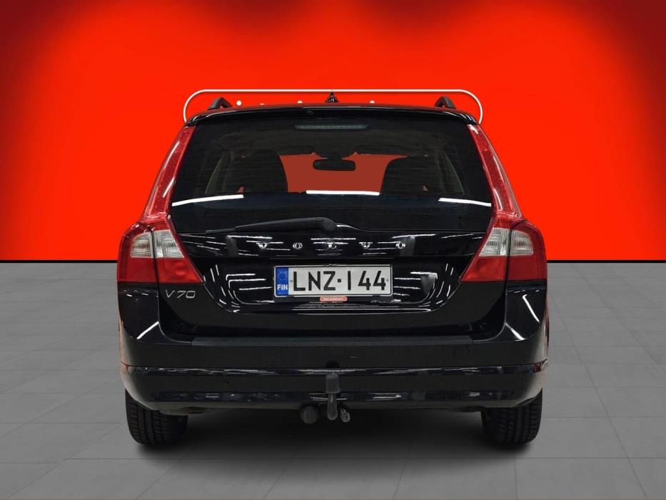 VOLVO V70 2009
