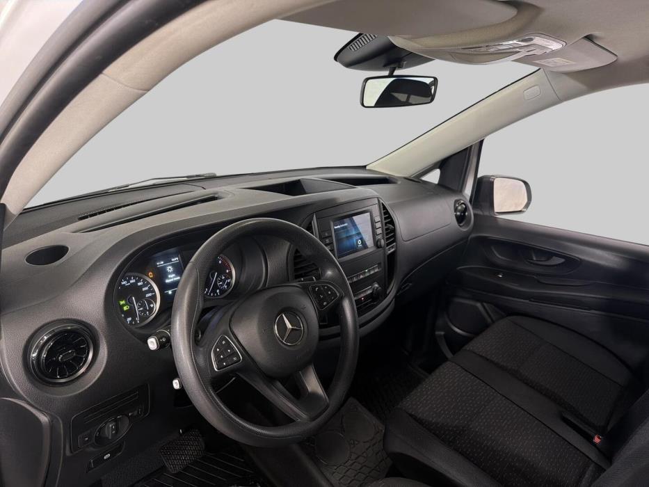 MERCEDES-BENZ Vito 2022