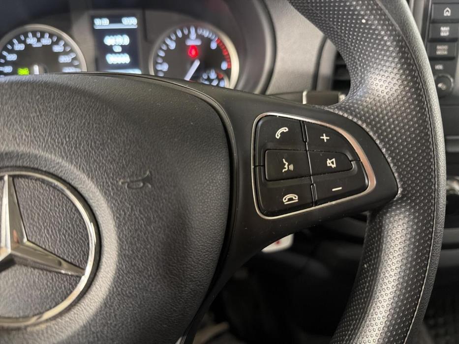 MERCEDES-BENZ Vito 2022