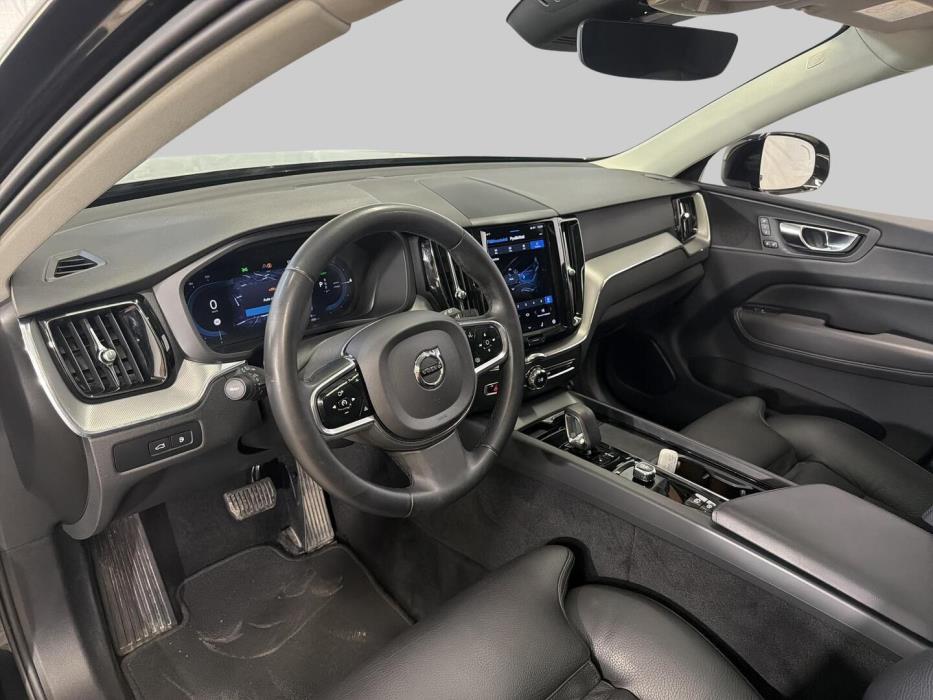 VOLVO XC60 2022