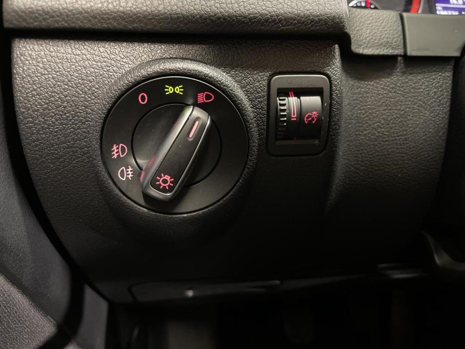 VOLKSWAGEN Golf Plus 2013