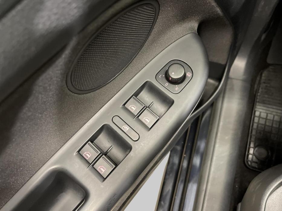 VOLKSWAGEN Golf Plus 2013