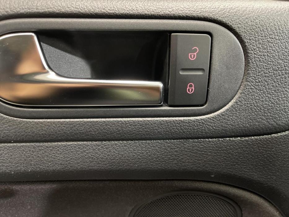 VOLKSWAGEN Golf Plus 2013