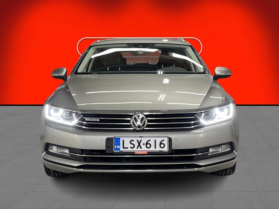 VOLKSWAGEN Passat 2014