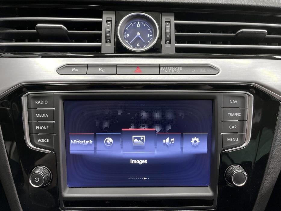 VOLKSWAGEN Passat 2014
