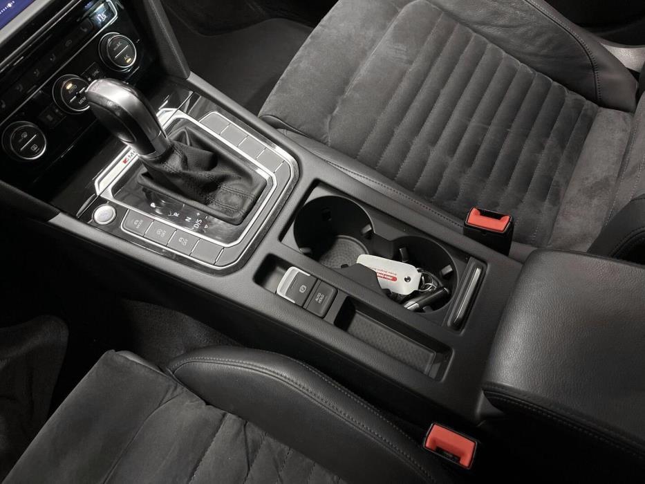 VOLKSWAGEN Passat 2014