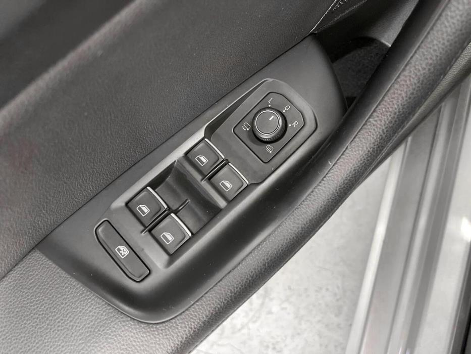 VOLKSWAGEN Passat 2014