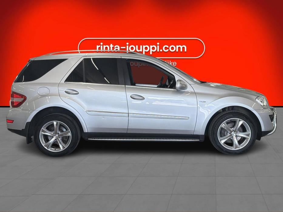 MERCEDES-BENZ ML 2010